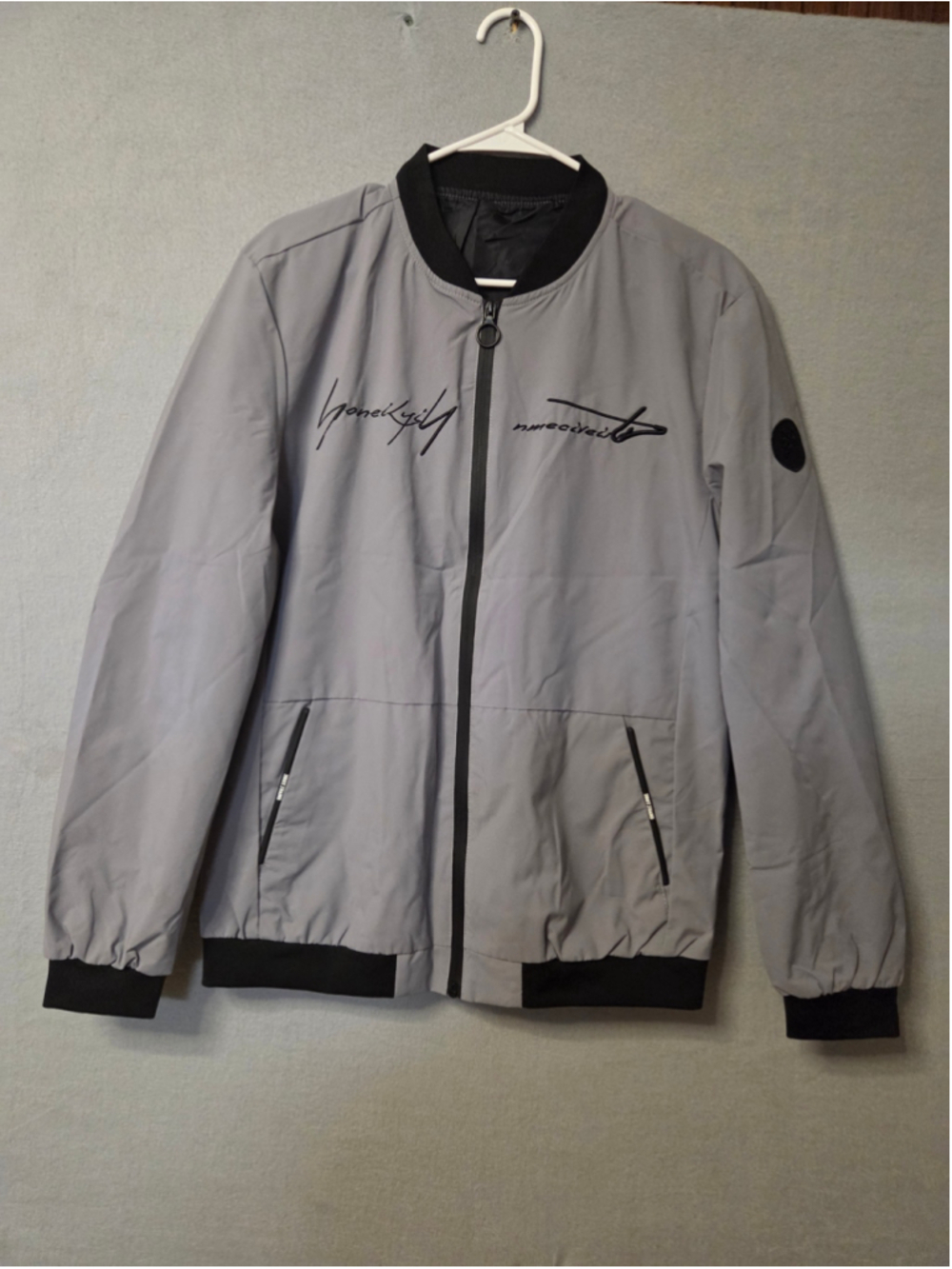 Men's Unbranded Grey and Black Bomber Jacket medium p2p 22